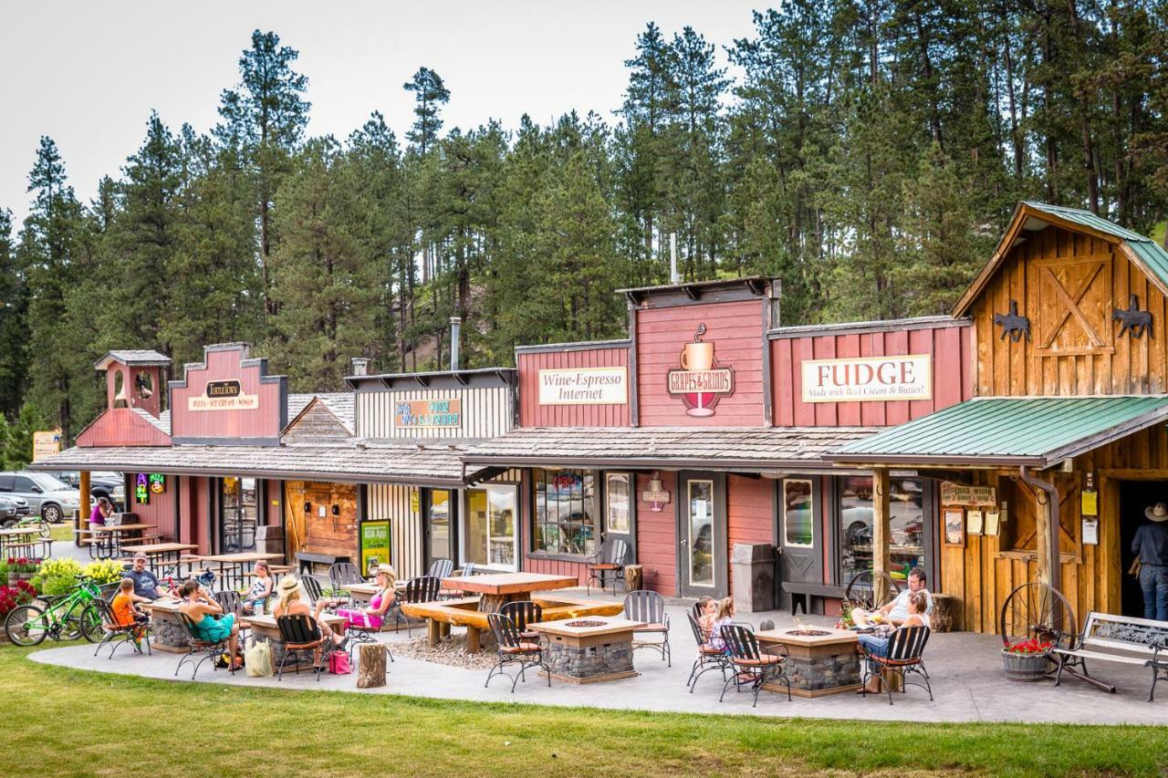 Lodge At Palmer Gulch Hill City Eksteriør bilde