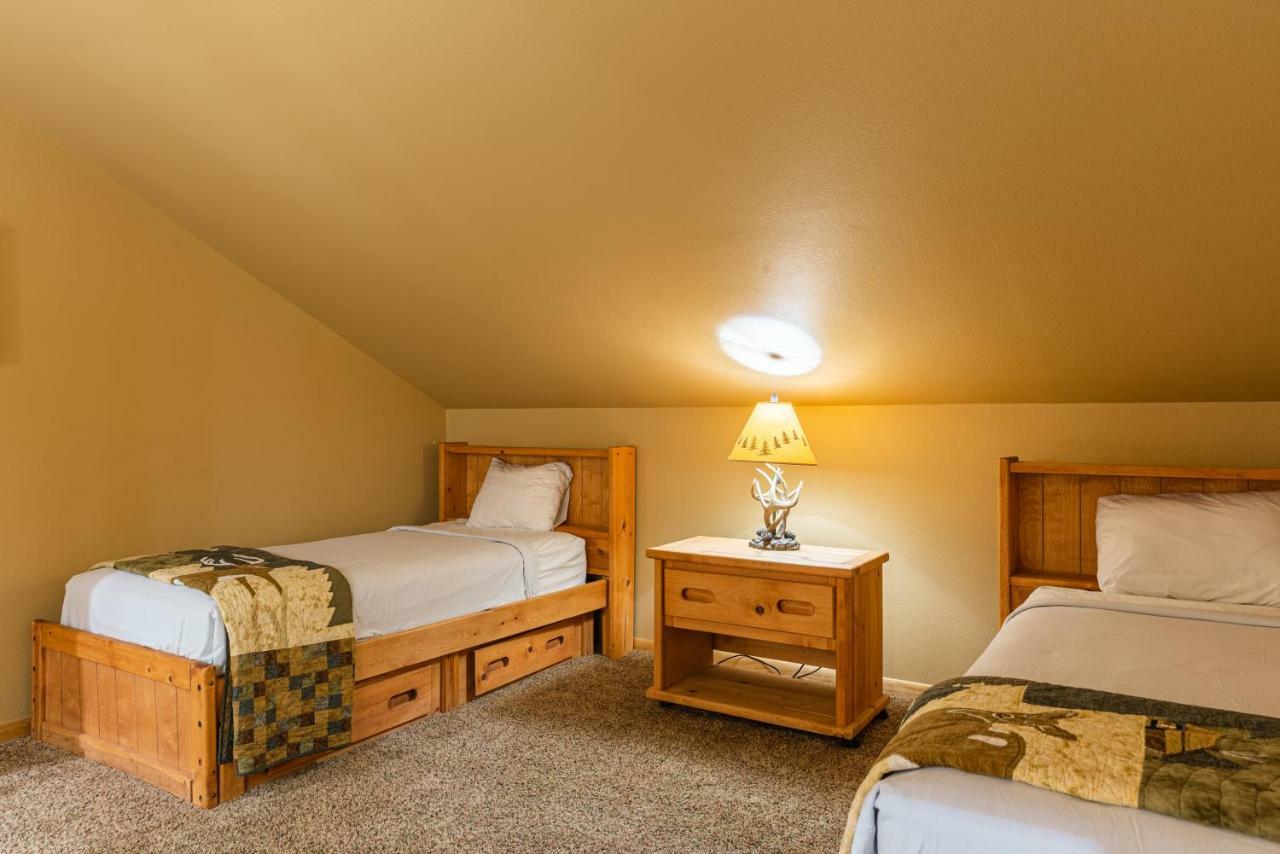 Lodge At Palmer Gulch Hill City Eksteriør bilde