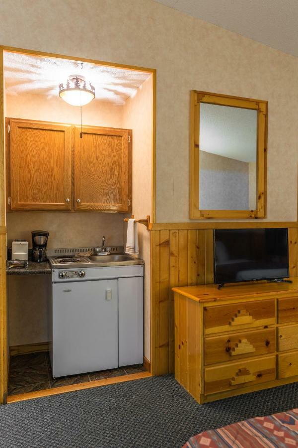 Lodge At Palmer Gulch Hill City Eksteriør bilde